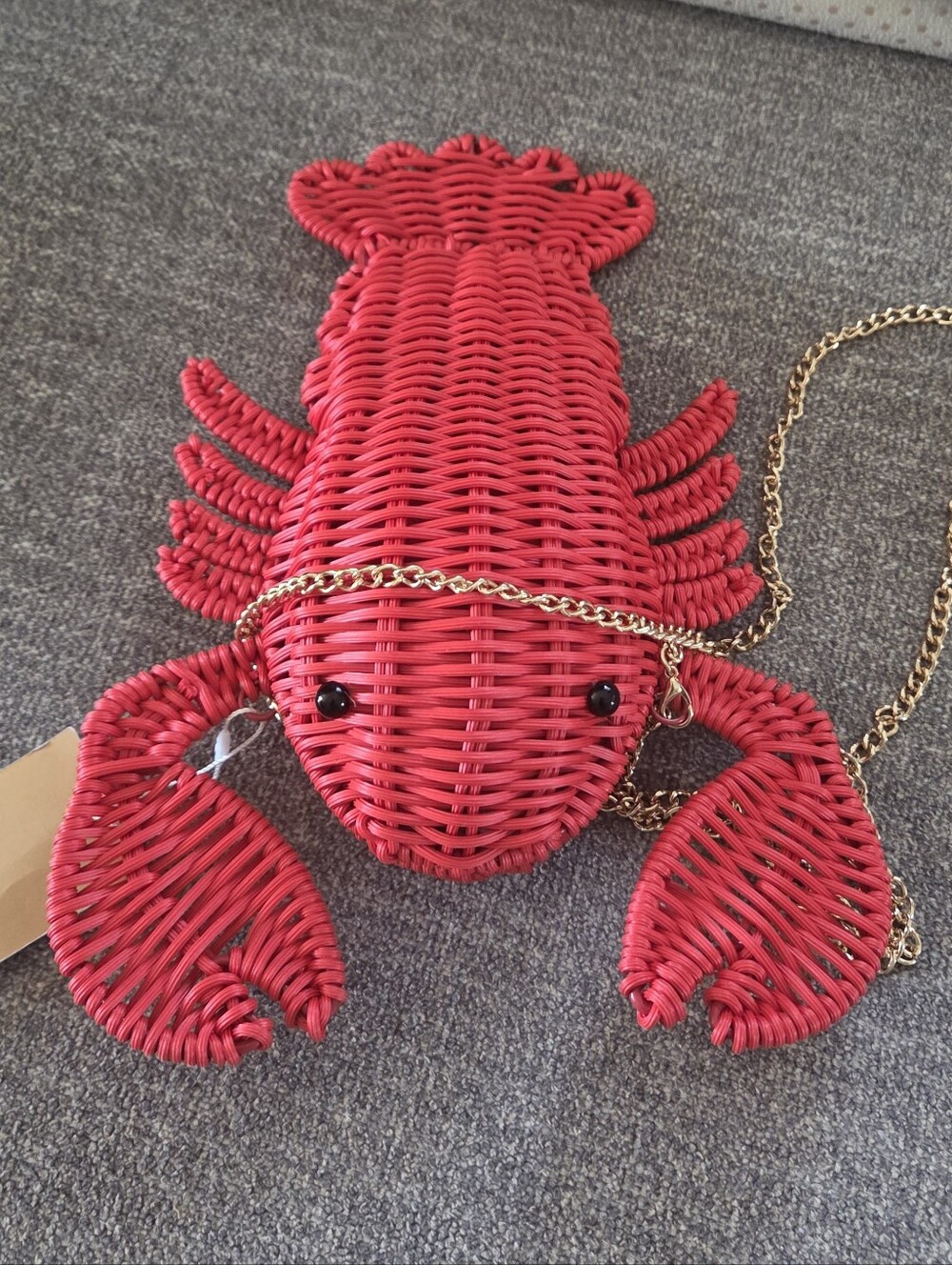 Tommy Bahama Tik Tok Famous Viral Red Wicker Crab Crossbody with Gold Chain NWT - Picture 2 of 11